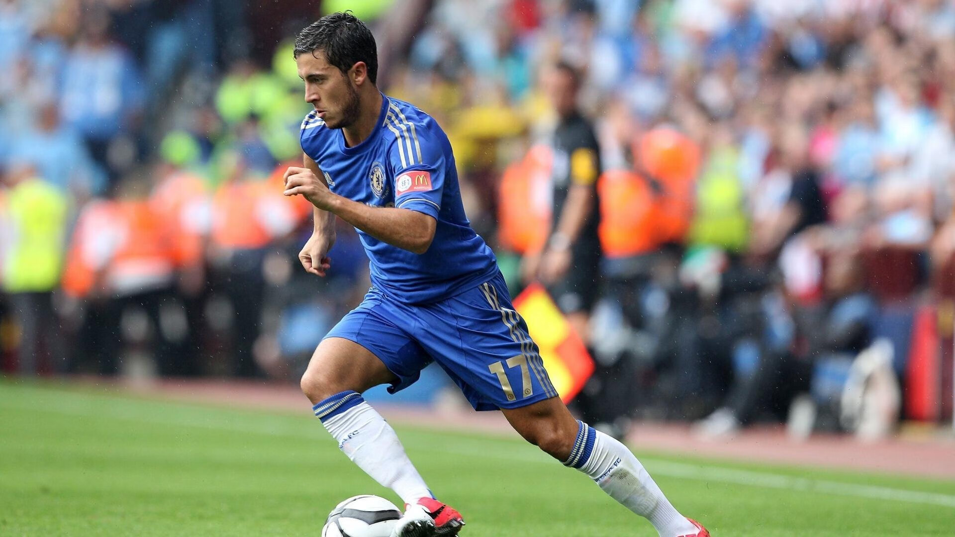 乔治·巴尔：他是全黑队防守和进攻的“双面战士”，每次比赛都充满精彩表现