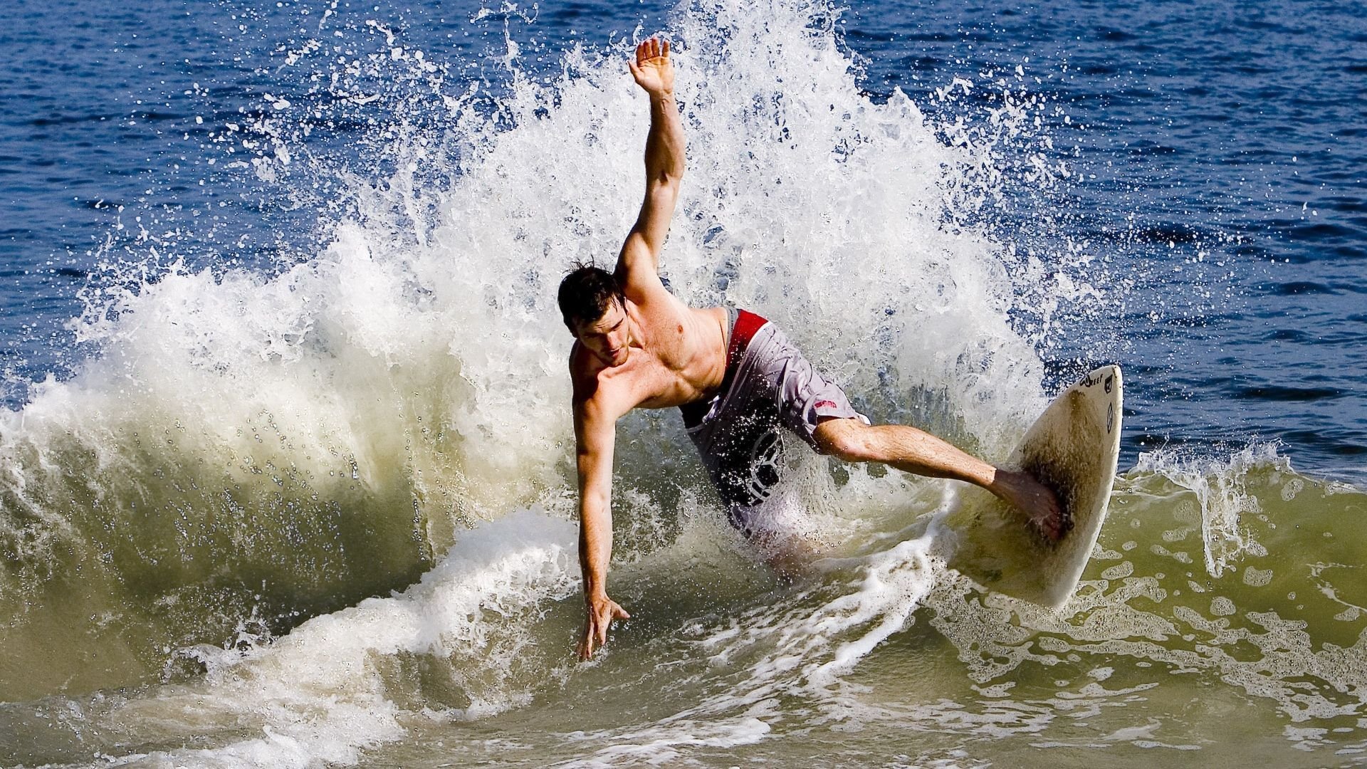 开云体育app官网-“新都垒球赛：攻守之战，谁能突破极限？”