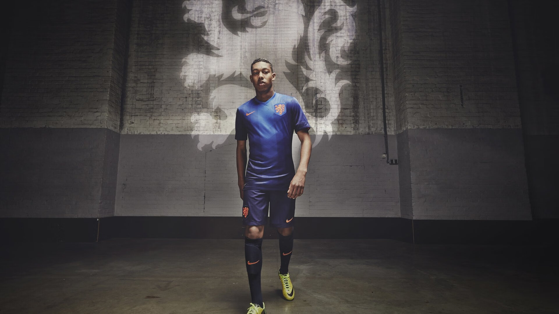 开云体育官网登入-“费尔南多·比亚尔巴：橄榄球历史的见证者与创新者”